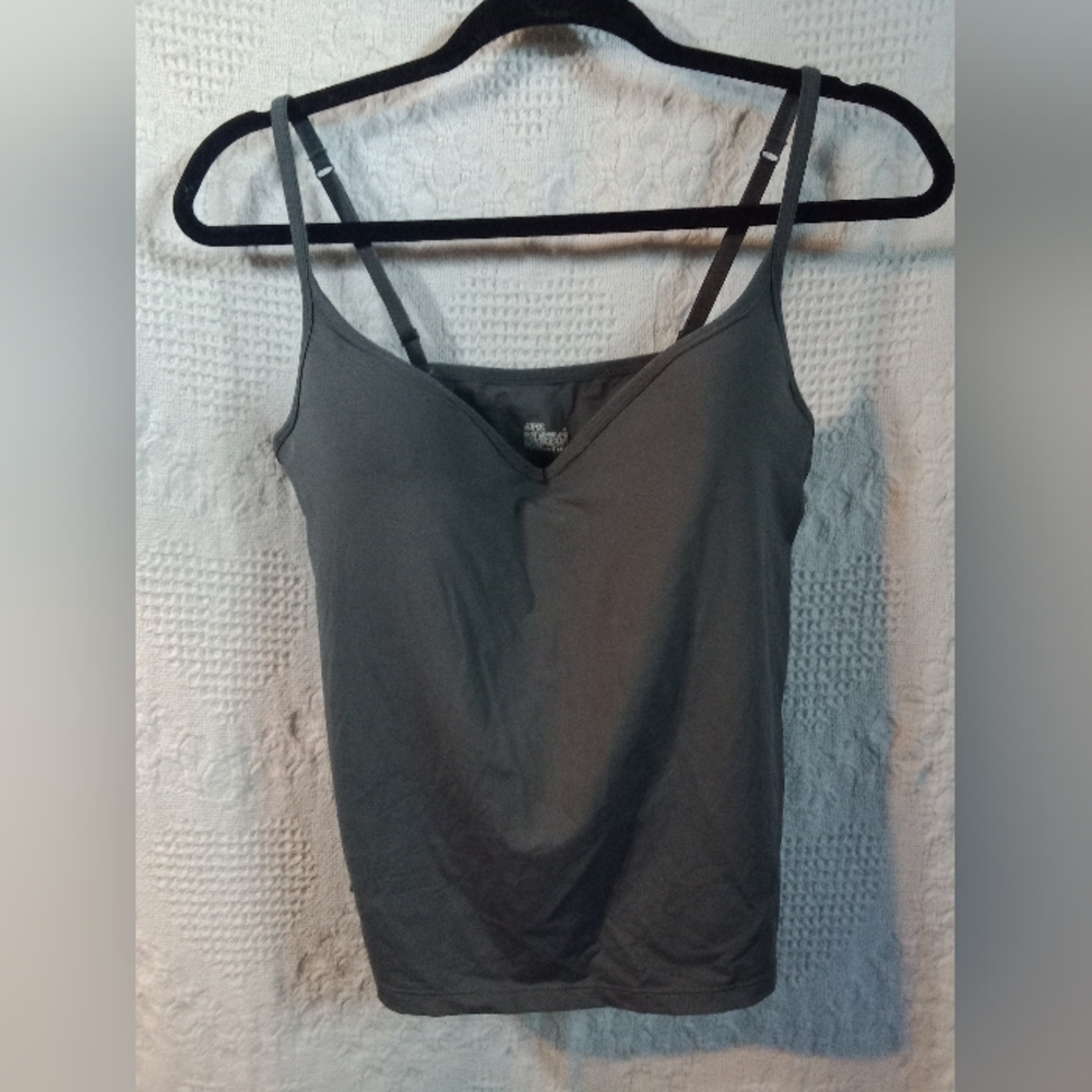 Gilligan & O'Malley XL Gray Tank w/ Attached Bra Like New